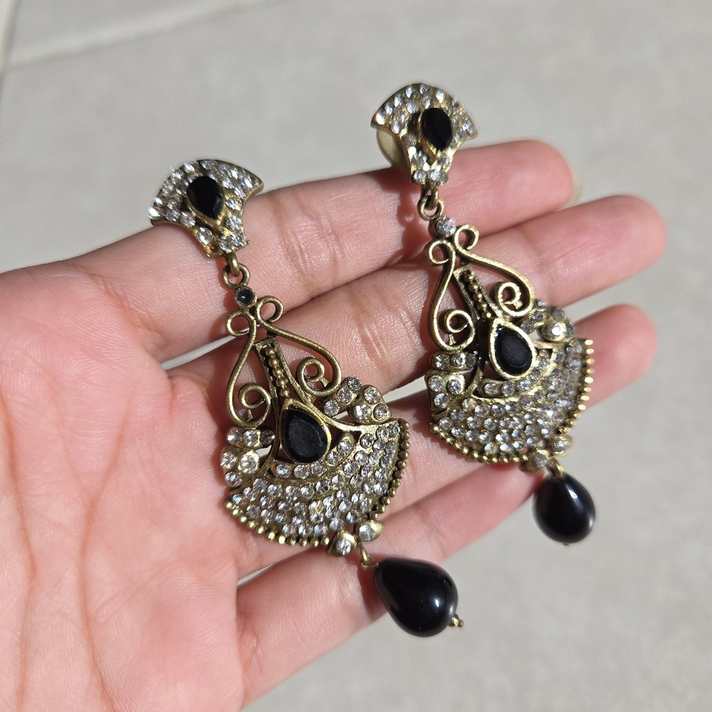 Indian Drop pear Earrings Black and silver stones bronze metal antique brass